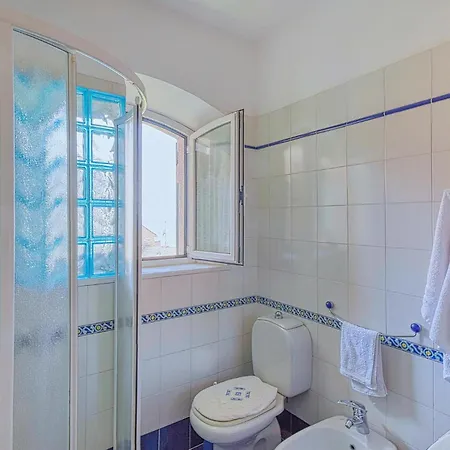 Stunning In With Kitchen Hébergement de vacances