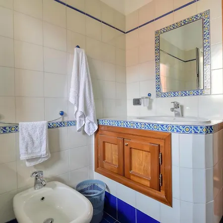 Holiday home Stunning In With Kitchen Camogli